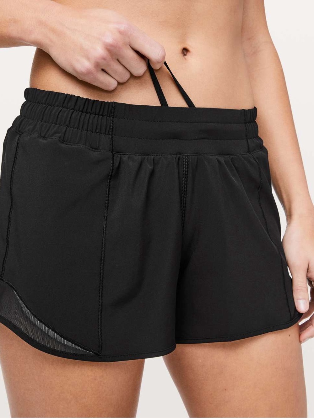 Lululemon Hotty Hot Short II Low Rise *Long 4" Black Size 6 Running Shorts